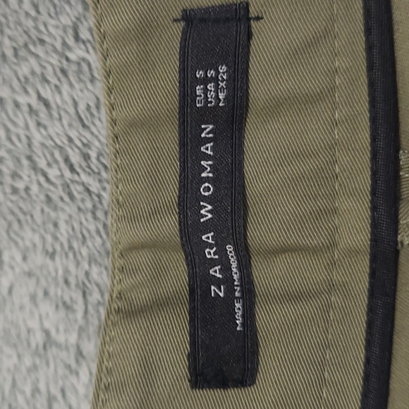 Zara Woman Olive Green Chinos - Picture 3 of 10